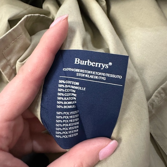 Burberry trench coat - Picture 5 of 8